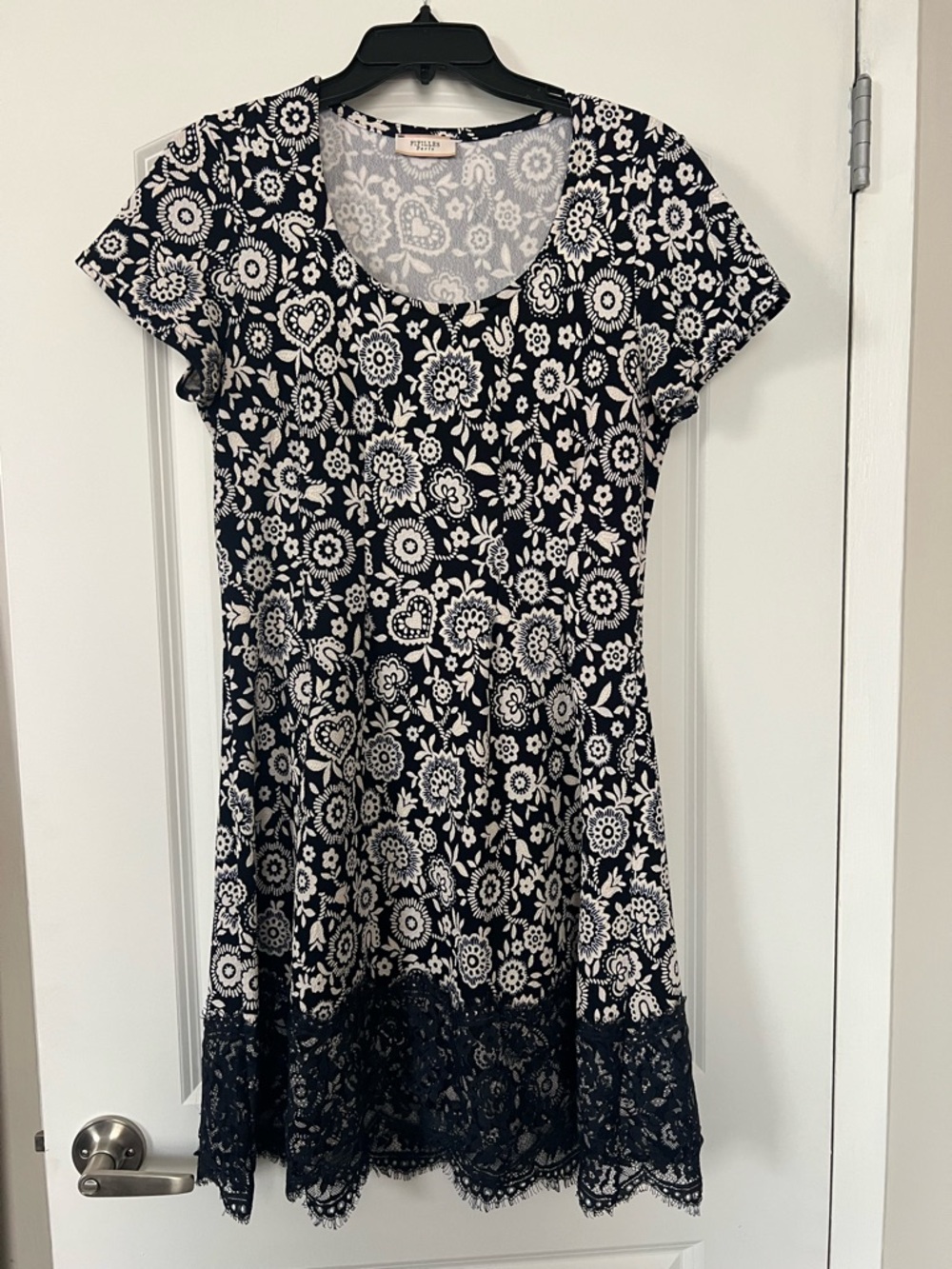 Navy and White Floral Lace-Hem Short Sleeve Dress